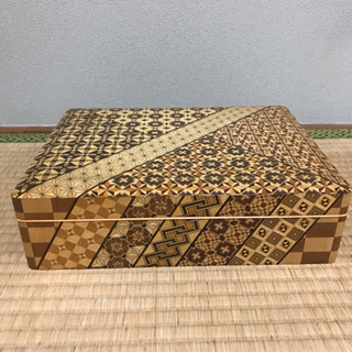 箱根寄木細工の箱