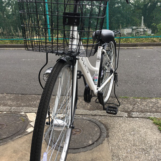 27インチ　白　ママチャリ