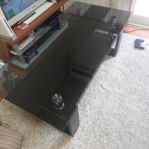 ガラステーブル