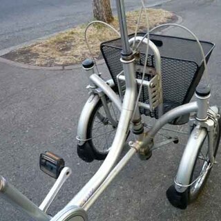 札幌 ブリヂストン 三輪車 前二輪 ミンナ 自転車 さんりんしゃ ブリジストン シルバー ワゴン 3輪車