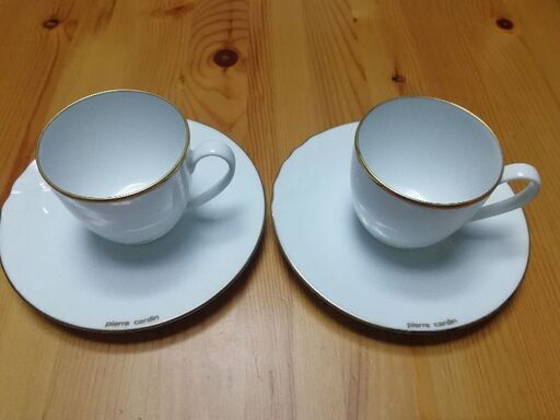 Pierre carden カップ\u0026ソーサー2客
