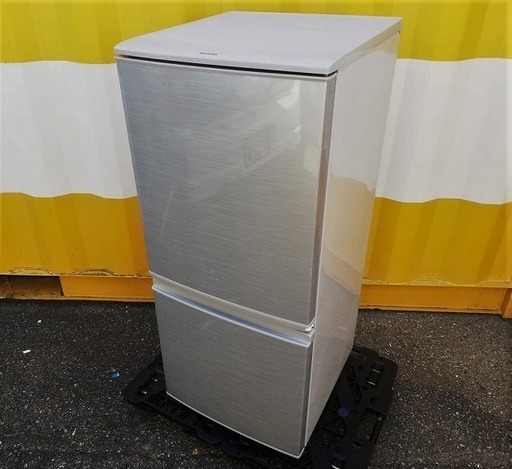 ◼️決定済■2016年製■シャープ 冷蔵庫 (137L・つけかえどっちもドア) SJ-D14B-S シルバー系