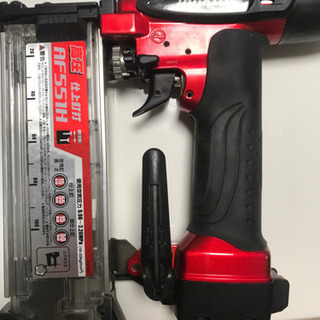 マキタ　高圧仕上げ　釘打機