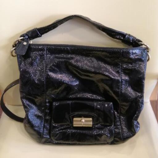 新品COACHのショルダーバッグ