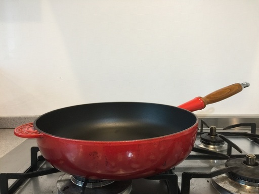 Le Creuset ル.クルーゼ鋳鉄フライパンクールタッチ木製ハンドル 28cm
