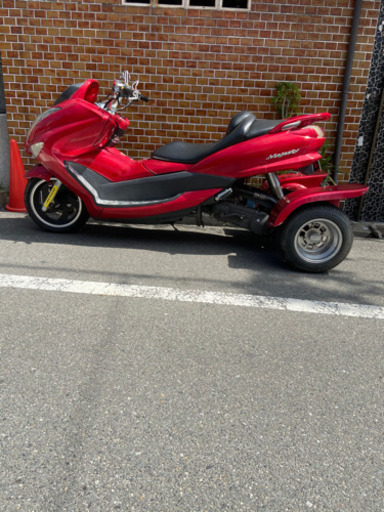 マジェ風トライク！車の免許でノーヘル可能！
