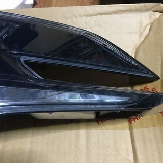 AGH 30 ヴェルファイア テール ランプ レンズ ライト KOITO 58-69 右