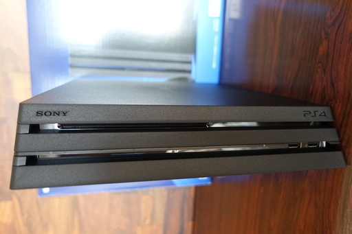 PS4 PRO ＆ キングダムハーツⅢ、ファークライ5、おまけ付き