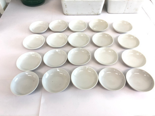 絵の具皿 陶器製 色皿 絵具用 径85mm ティム 上桂のその他の中古あげます 譲ります ジモティーで不用品の処分 絵の具皿 陶器製 色皿 絵具用 径85mm ティム 上桂のその他の中古あげます 譲ります ジモティーで不用品の処分