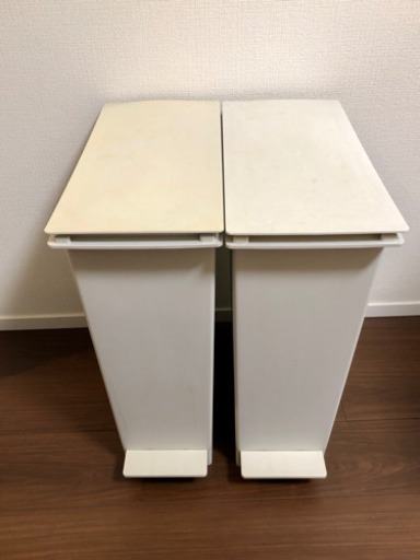 無印良品 ペダル式シンプルゴミ箱2つ かお 墨田の家具の中古あげます 譲ります ジモティーで不用品の処分