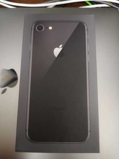 iPhone8 64GB 未使用品