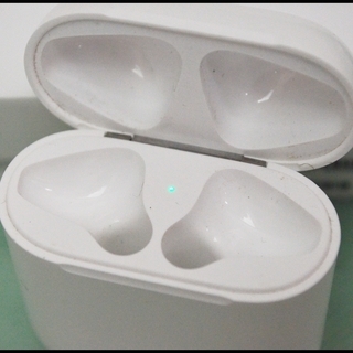 中古 Apple AirPods 第1世代 MMEF2J/A エアーポッズ 第一世代