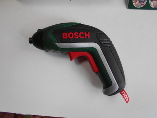 BOSCH  電動ドライバー　コードレス
