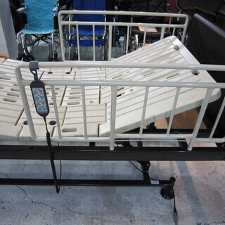 【中古】　介護ベッド　フランスベッド製　3モーター