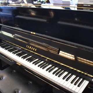 高さ121cmのヤマハ小型アップライトピアノ「U1シリーズ」