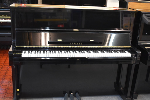 高さ121cmのヤマハ小型アップライトピアノ「U1シリーズ」