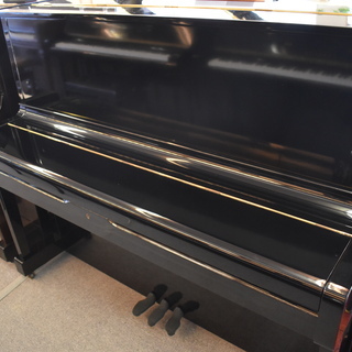 高さ121cmのヤマハ小型アップライトピアノ「U1シリーズ」