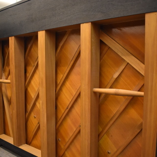 高さ121cmのヤマハ小型アップライトピアノ「U1シリーズ」