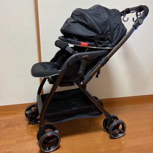 美品！アップリカ　オプティア　ブラック　2018年製