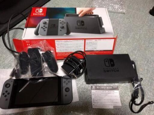 【取引中】NintendoSwitch　グレー