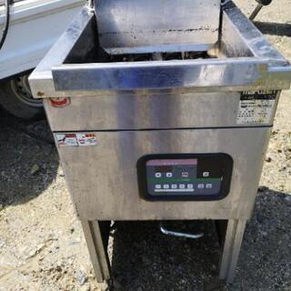 業務用フライヤー　200V ①