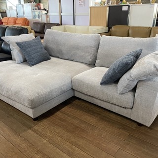 カウチソファー！ドデカ激安ソファー！16万円を39800円で販売します！クッション4個付き！早い者勝ちです！