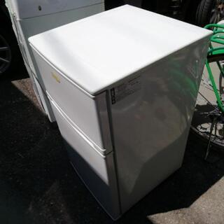 💴１０００　小型冷蔵庫　２ドア―　２０１２年式　吉井電気