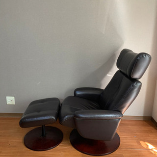 取引者決定)ニトリ レザー ひとりがけソファ パーソナルチェア 足置き