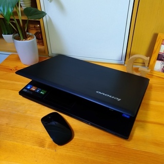 メモリ8GでSSD128G搭載の高性能Lenovo！ とても美品な方♪ 高音質 