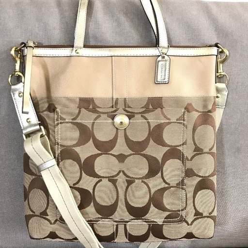 COACHコーチ 金レザー×シグネチャー 斜めがけ2wayショルダートートバッグ