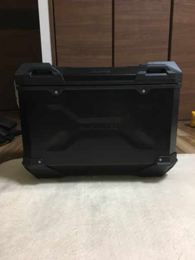SW-Motech TRAX ADV トップケース  ブラック 37 リットル　✖︎２つ