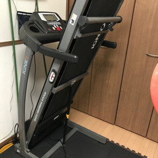 ⭕️【値下げ】 IGNIO 電動ランニングマシーン ルームランナー ト 