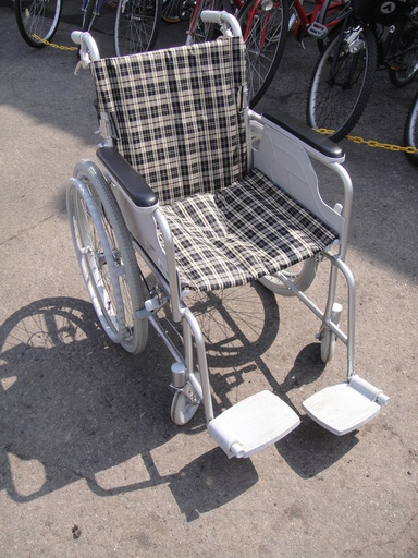 車椅子　自走 介助 兼用 幸和製作所 TacaoF テイコブ ハンドブレーキ付き アルミ製 車いす B-31 折りたたみ式