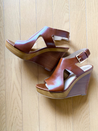 MICHAEL KORS マイケルコース サンダル | inmarco.ae