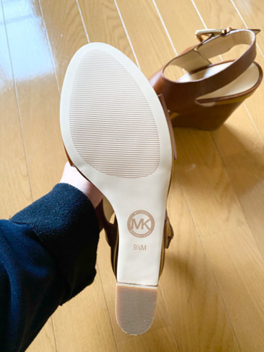 MICHAEL KORS マイケルコース サンダル | inmarco.ae