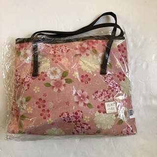 【未使用】桜模様のバッグ ファスナーで開閉