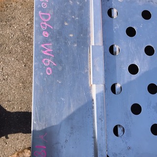 ステンレストレイストッカー