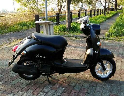 10000 km。 優れたエンジン。 ヤマハ（vino）SA26J。 フロントタイヤは