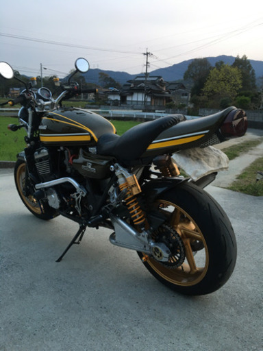 ZRX1100 フルカーボンZ2仕様 豪華カスタム多数 カスタムピープル