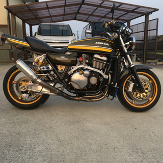 ZRX1100   フルカーボンZ2仕様　豪華カスタム多数　カスタムピープルにも掲載されました