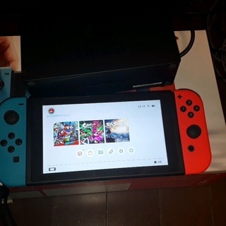 Nintendo Switch　中古　箱付き　本体一式（再出品）