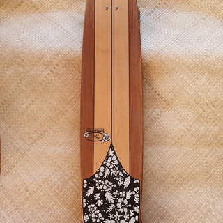ロングスケートボード　ハイビスカス柄　BARFOOT CUSTUM BOARDS　KRYPTONICS Classic　ビーチスタイル　サーフ
