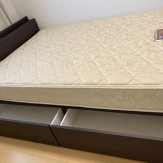 ※販売済み【美品】ダブルベッド＋マットレス
