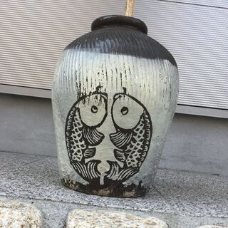 紹興酒の甕　植木鉢　「双鯉」