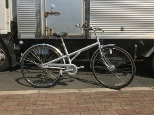 新品　ブリヂストン　27インチ　ラクッション　3段変速　オートライト　ベルトドライブ搭載シティサイクル　シルバー