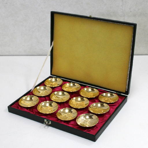 金盃セット 12個 城 24KGP 金杯 元箱入り 総重量815g 記念品 金メッキ 酒器 工芸品 コレクション インテリア ☆ PayPay(ペイペイ)決済可能 ☆ 札幌市 清田区 平岡