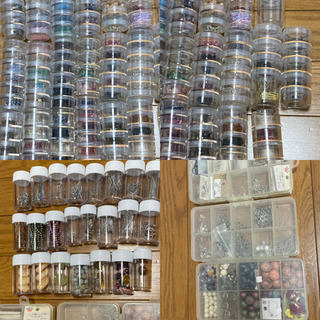 大幅値引き‼️手芸用ビーズとパーツ(400〜500種類)‼️6〜7万円分を半額以下で✨