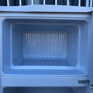キッチン家電 【配送無料】サンヨー 112L 冷蔵庫 SR-T11K