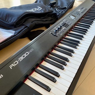 Roland ローランド RD-300NX ステージピアノ(本体・ケース Roland ローランド RD-300NX ステージピアノ(本体・ケース