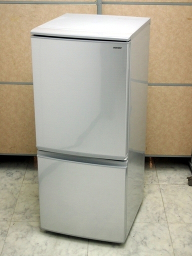 シャープ 137リットル 2ドア 冷凍冷蔵庫 SJ-D14D-S シルバー つけかえどっちもドア ☆2018年製